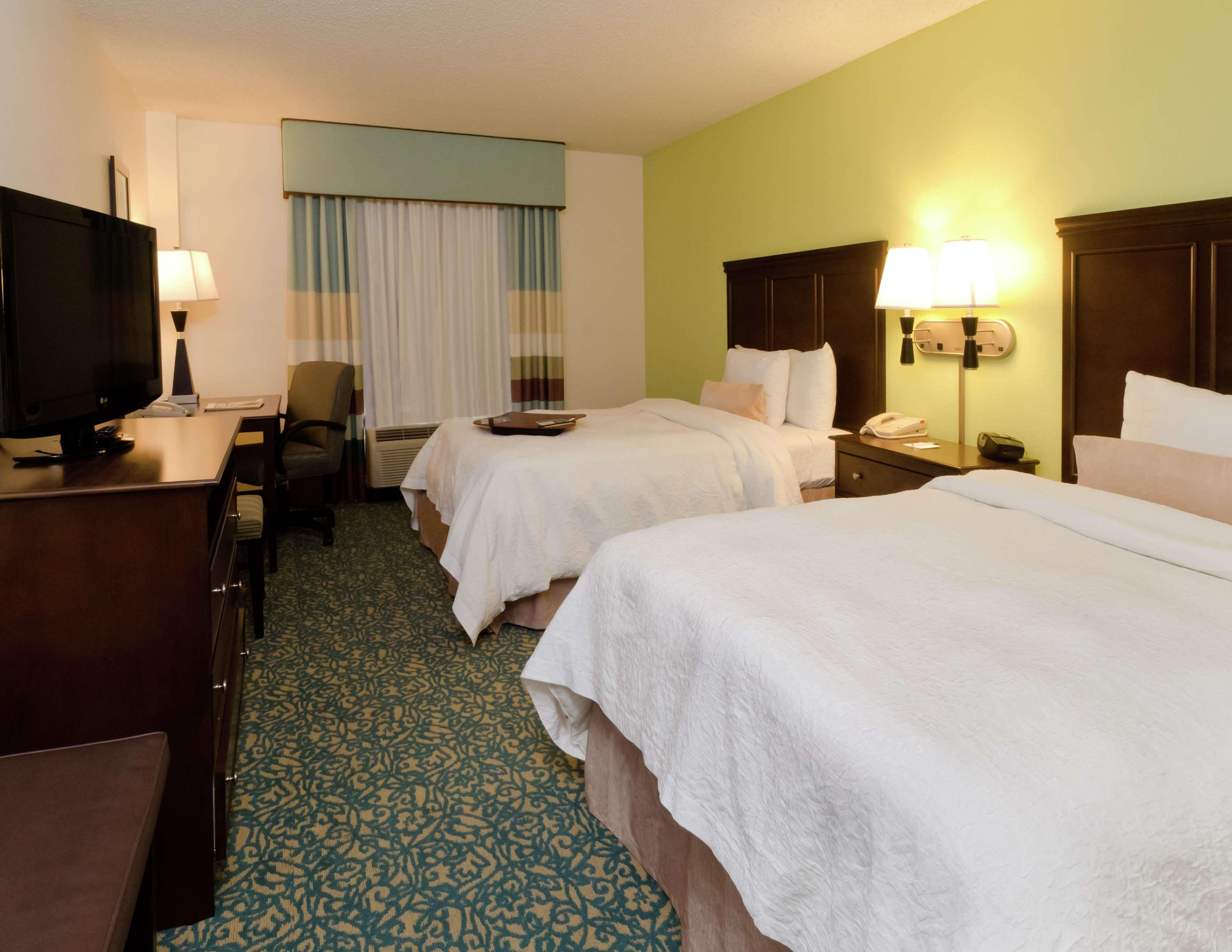Hampton Inn & Suites Miami-Doral Dolphin Mall Phòng bức ảnh