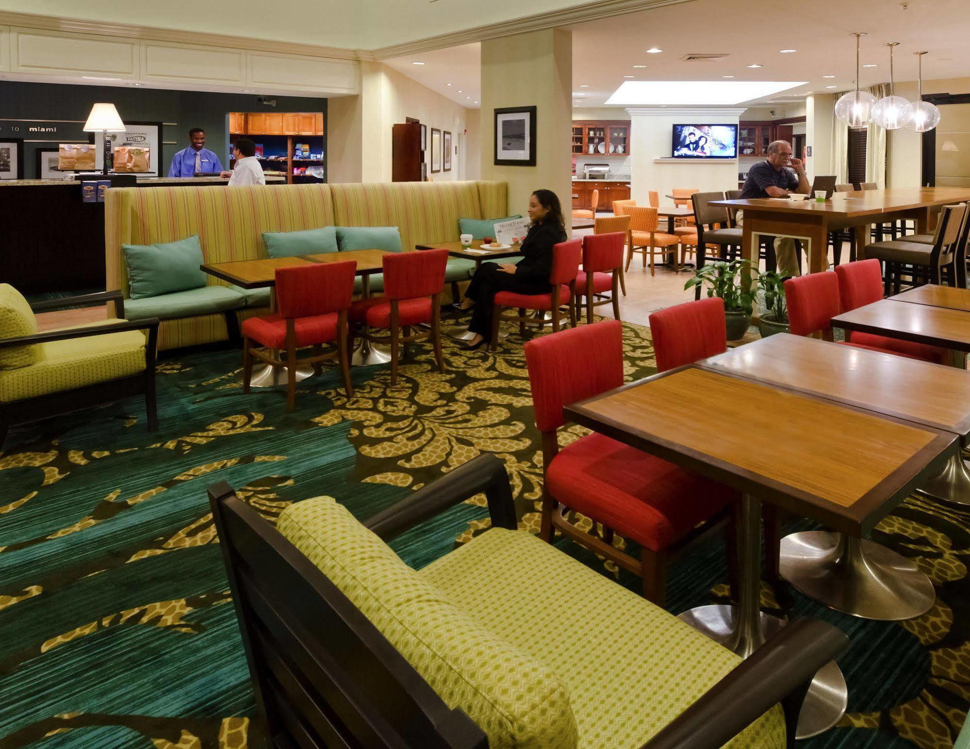 Hampton Inn & Suites Miami-Doral Dolphin Mall Ngoại thất bức ảnh