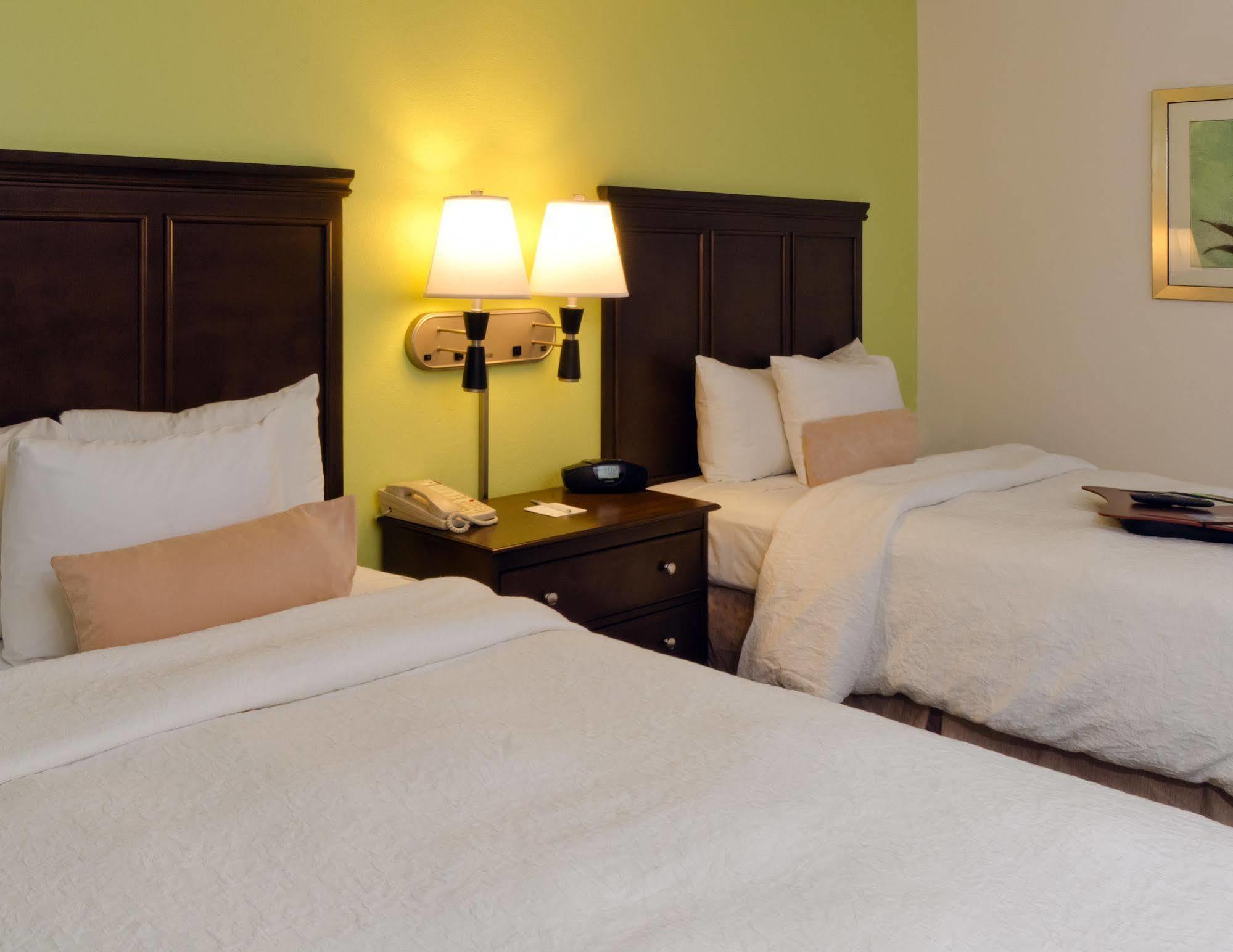 Hampton Inn & Suites Miami-Doral Dolphin Mall Ngoại thất bức ảnh